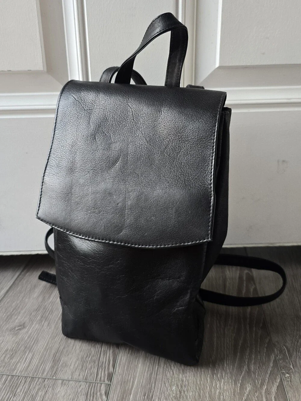 Boulder Ridge Black Full Grain Leather Backpack Cowhide Flap Plaid Lined Vintage